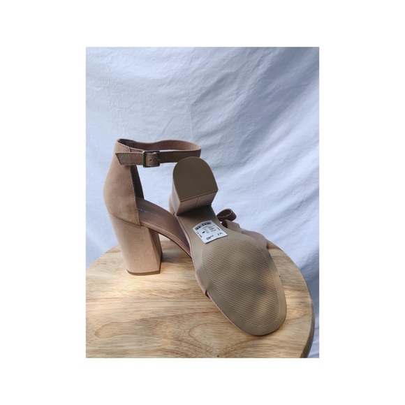 Block Heels - Picture 3 of 3